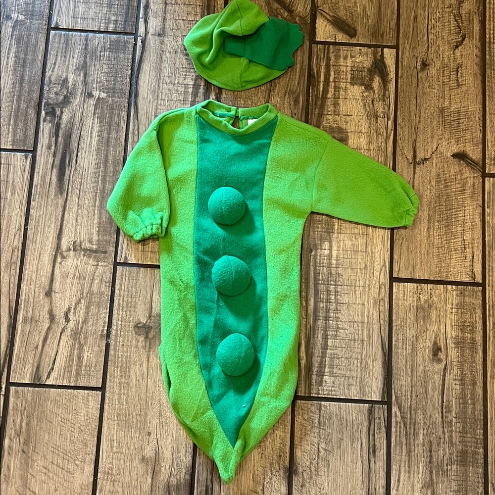 Green Pea Pod Baby Costume